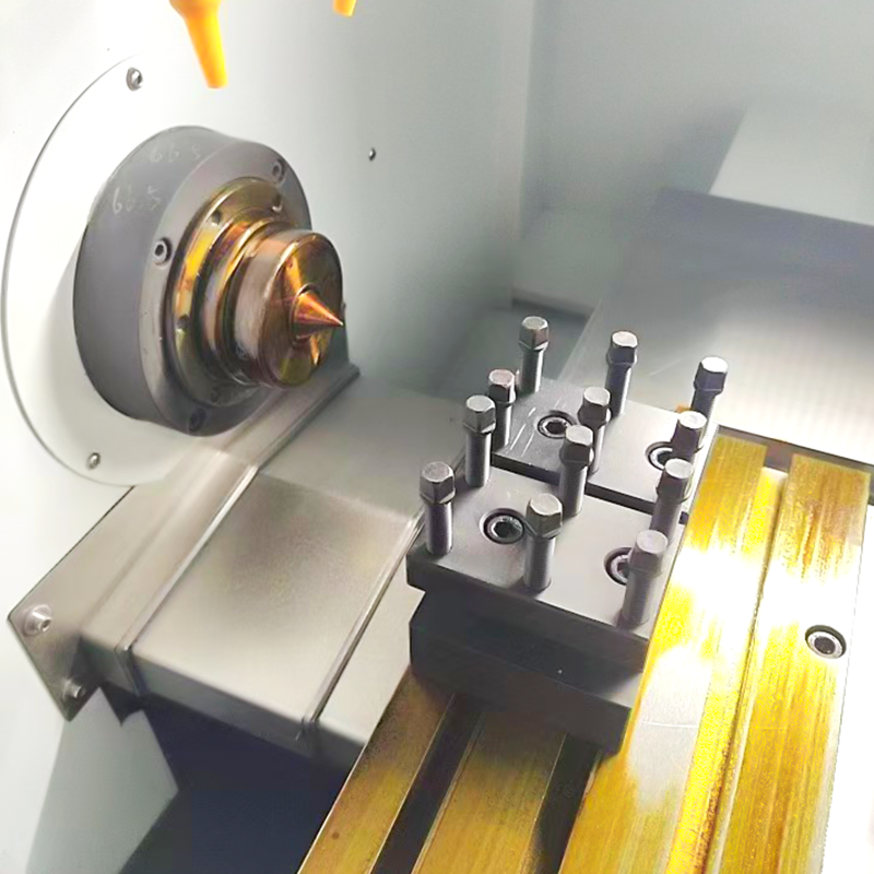 Typy strojů na tvrdé železnici: Přehled klíčových variací